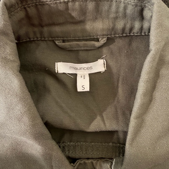 4/$15 Maurices Olive Floral Utility Jacket - Picture 5 of 6